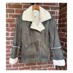 NWOT Anthropologie Design History Sherpa & Suede Jacket In Olive & Natural Small